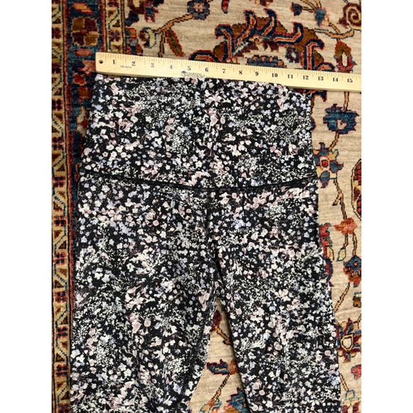 Lululemon Wunder Under Crop II 6 Floral Spritz Roll Down Scallop Luxtreme - Picture 4 of 7